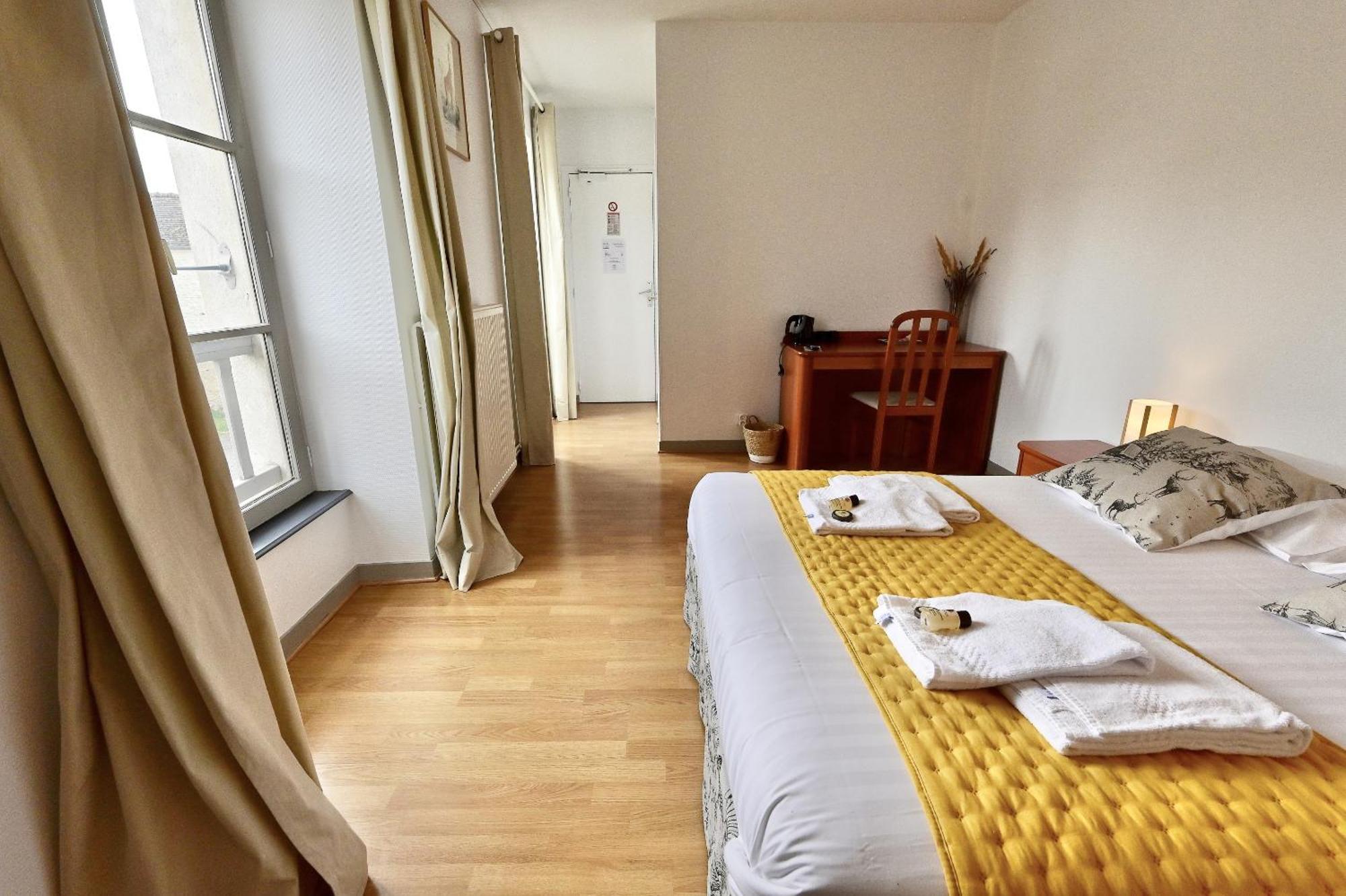 Hotel La Cuisine Des Lulus Montainville  Eksteriør billede