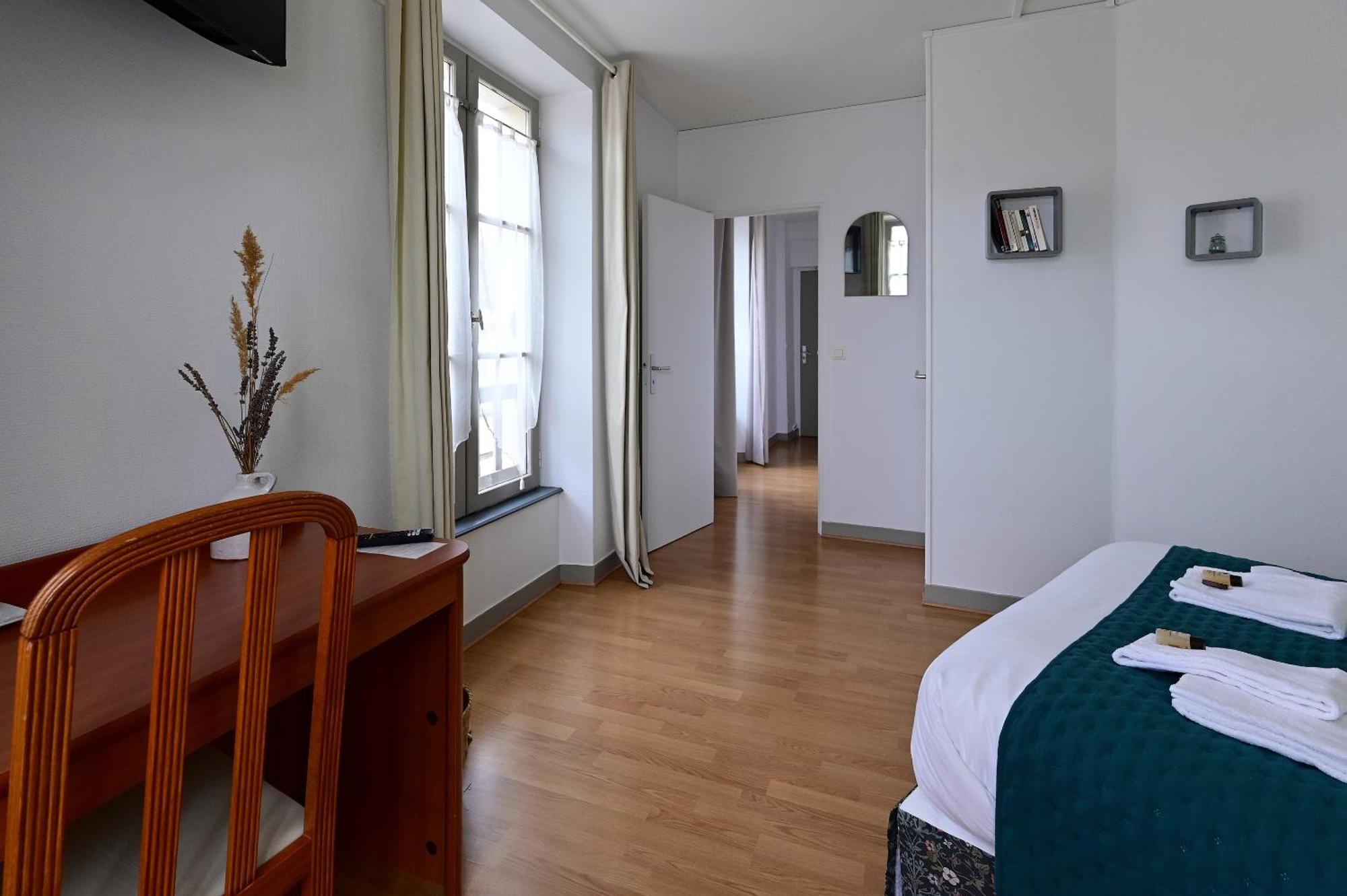 Hotel La Cuisine Des Lulus Montainville  Værelse billede