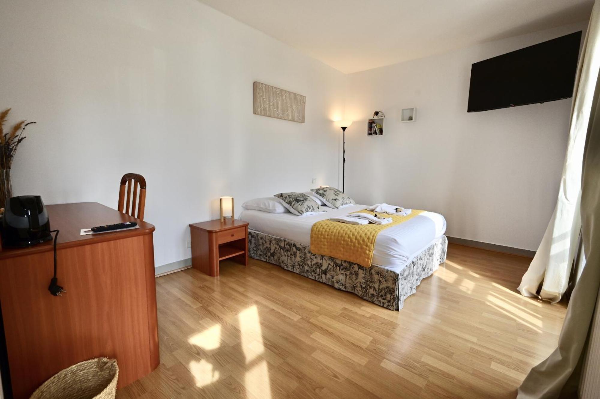 Hotel La Cuisine Des Lulus Montainville  Eksteriør billede