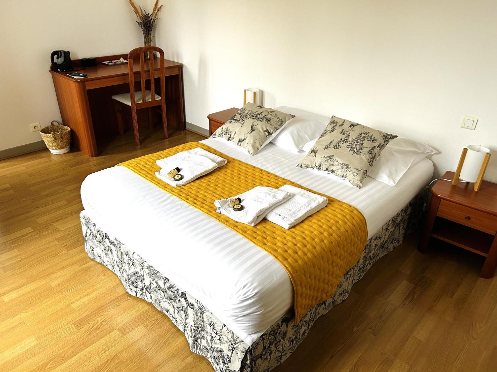 Hotel La Cuisine Des Lulus Montainville  Værelse billede