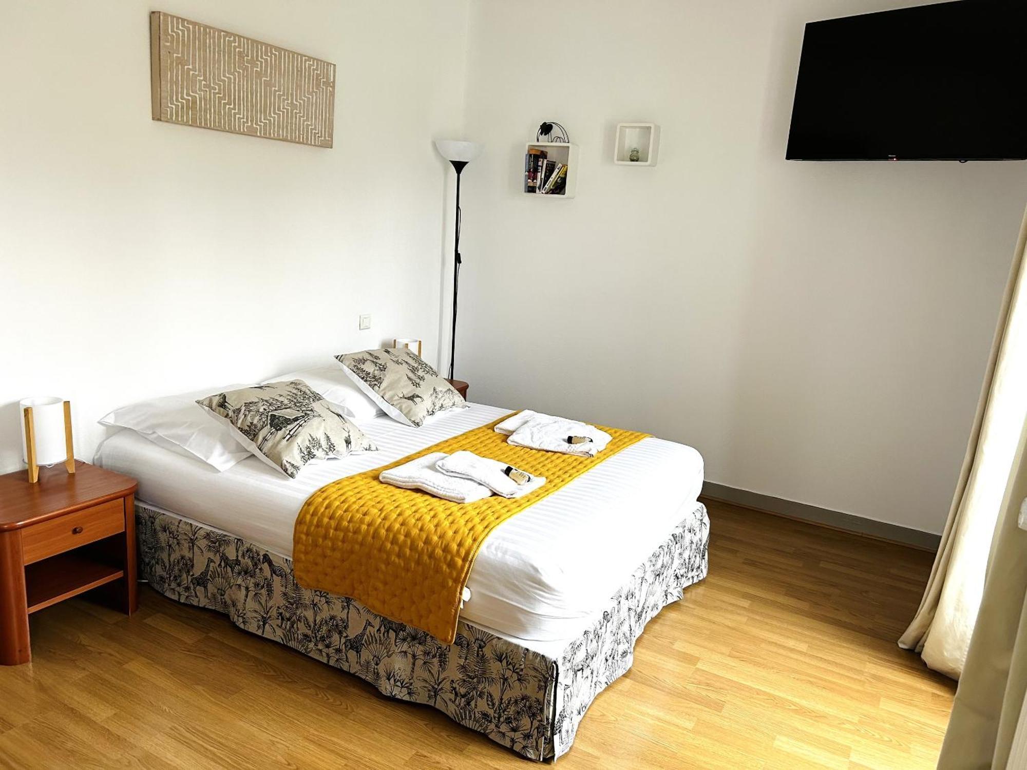 Hotel La Cuisine Des Lulus Montainville  Værelse billede
